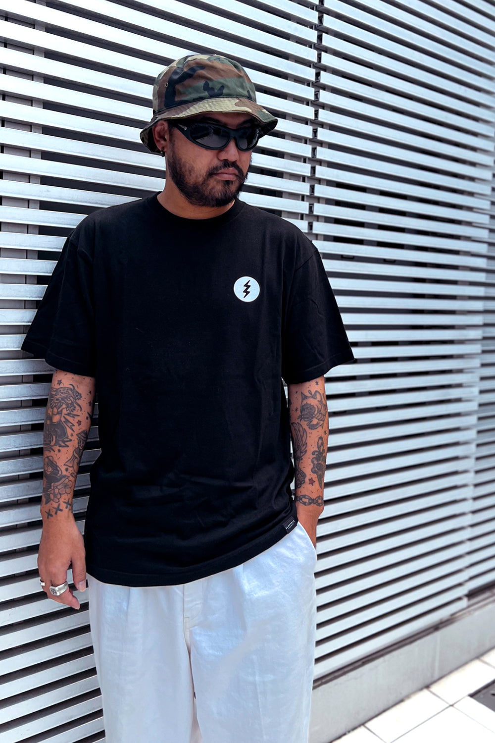 ICON LOGO S/S TEE - BLACK