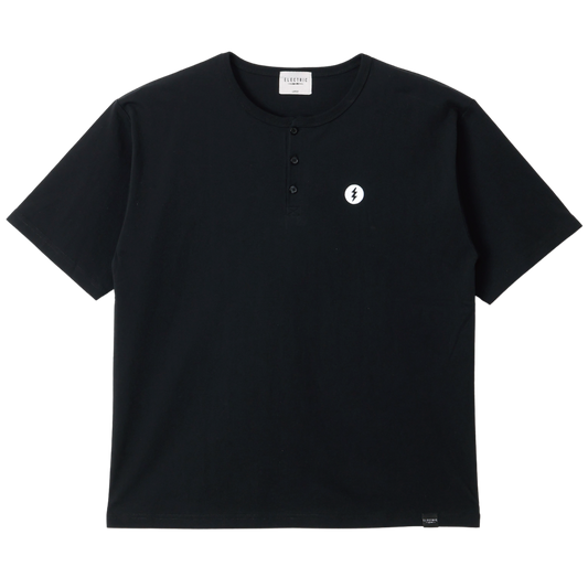 HENLY NECK EMBROIDERY S/S TEE - BLACK