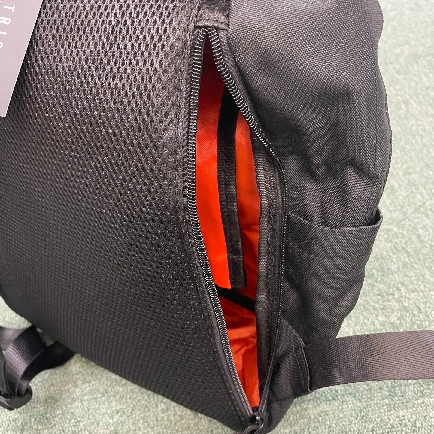 BACK PACK - BLACK