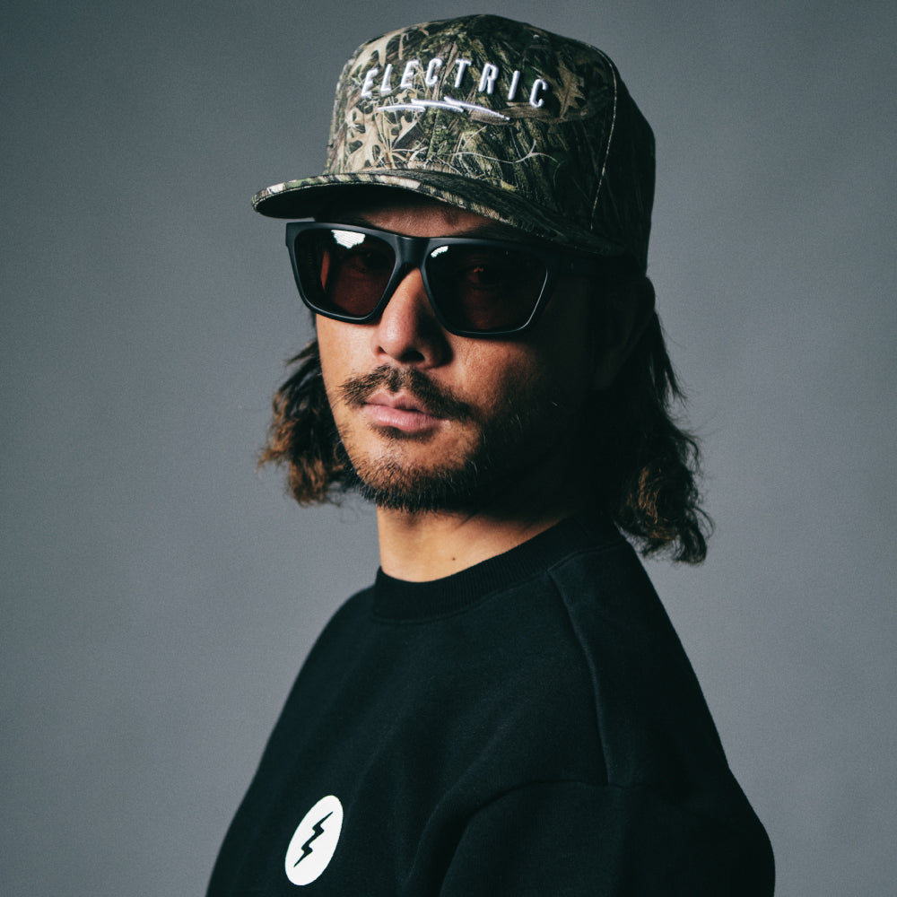 UNDERVOLT BASEBALL CAP - BLACK